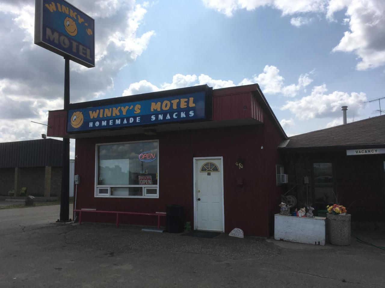 Winkys Motel Estevan Zewnętrze zdjęcie