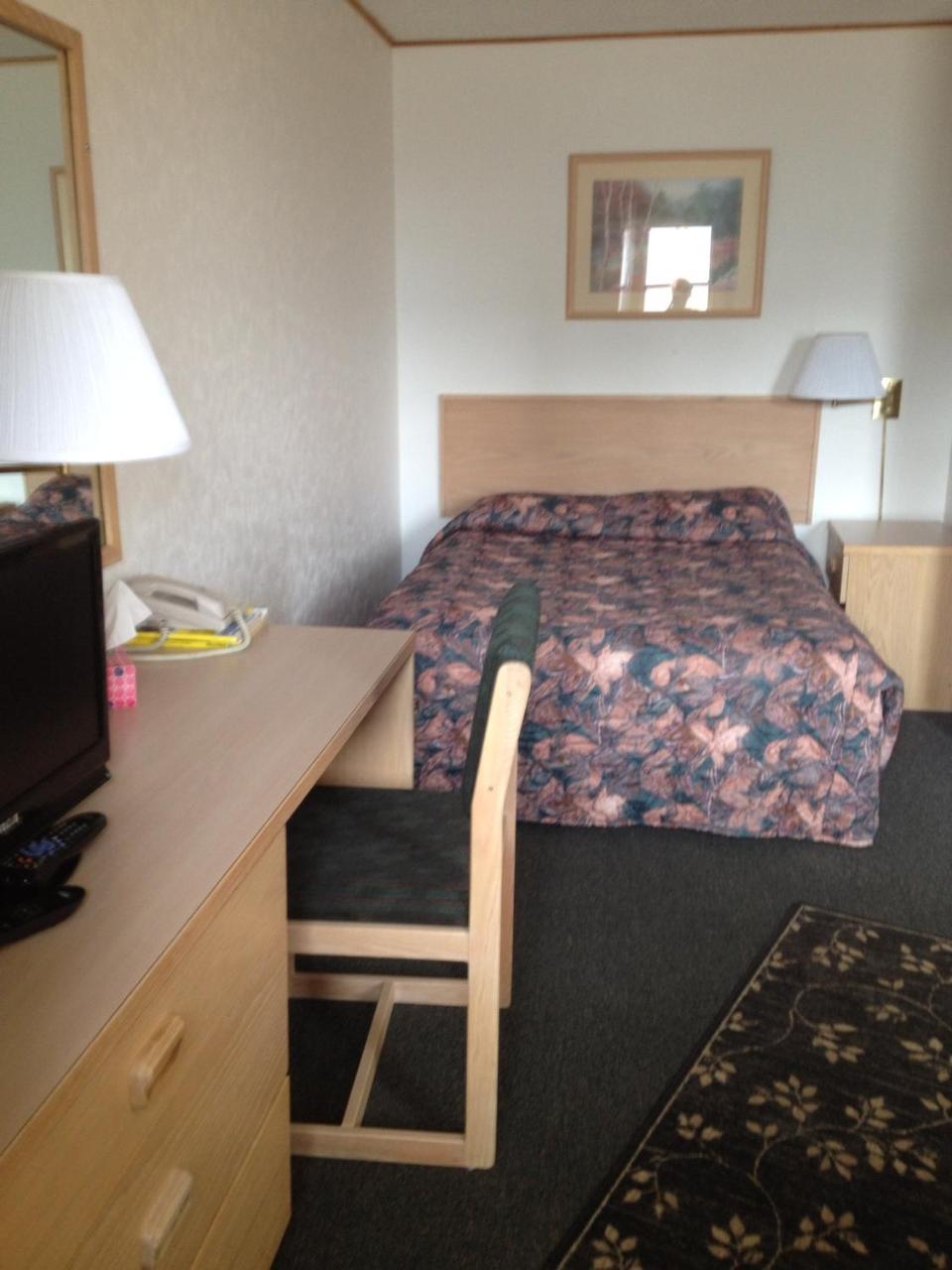 Winkys Motel Estevan Zewnętrze zdjęcie